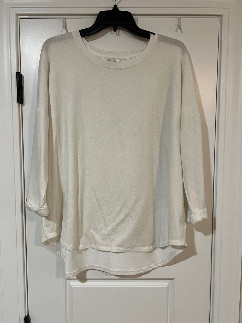 crown & ivy Cream Relaxed Long Sleeve Tunic Top